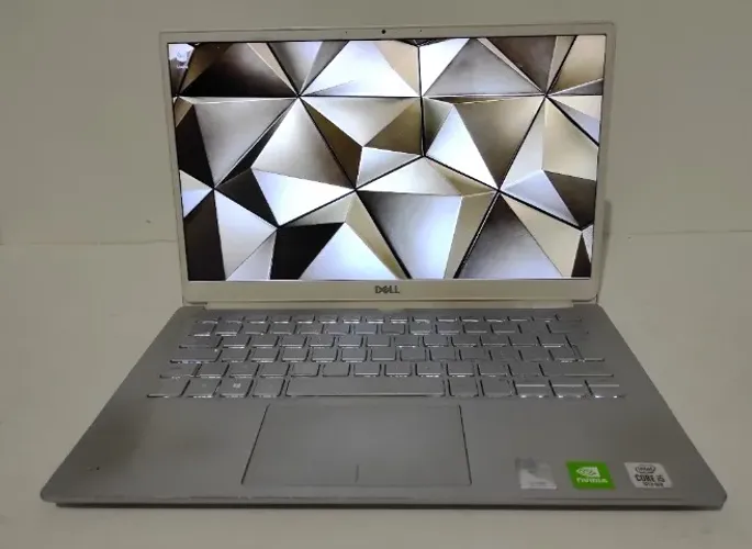 Notebook Dell Inspiron i5-10210U MX250 (Tela de 13 - de 1KG)