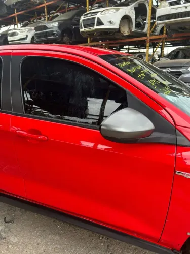 PORTA DIANTEIRA DIREITA FIAT ARGO 2019/2020 /SEM ACESSORIOS