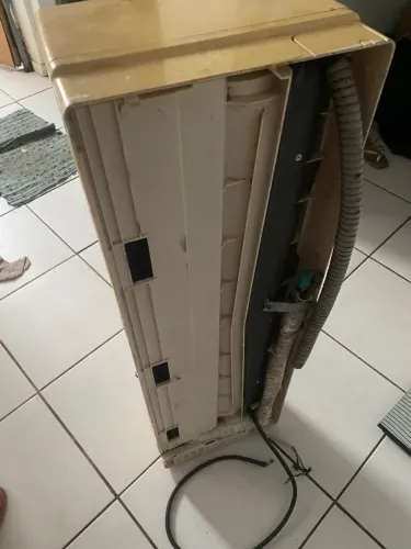 Ar-condicionado (sem condensadora) bom pra vender hoje contato na legenda e nao entrego