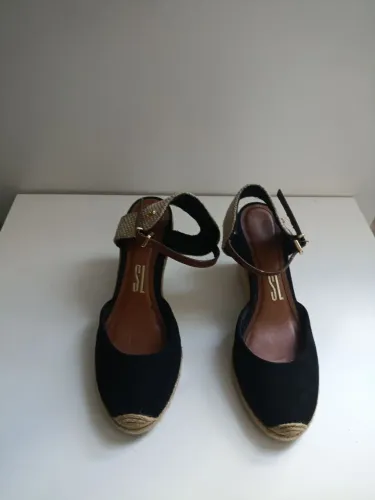 SAPATO SANTA LOLLA
