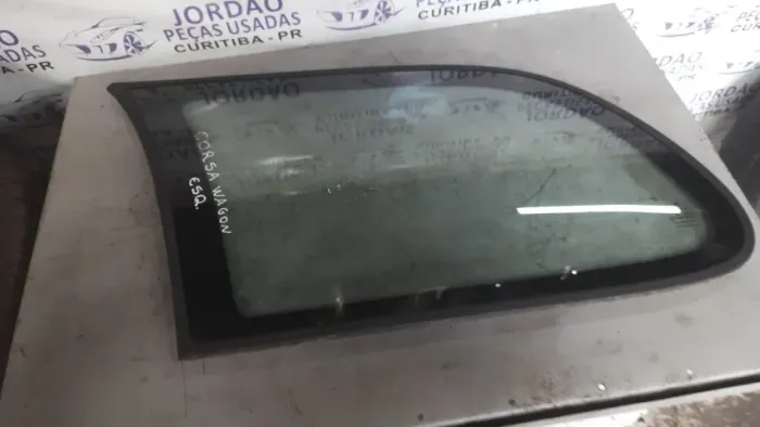Vidro traseira fixo lado esquerdo corsa wegon