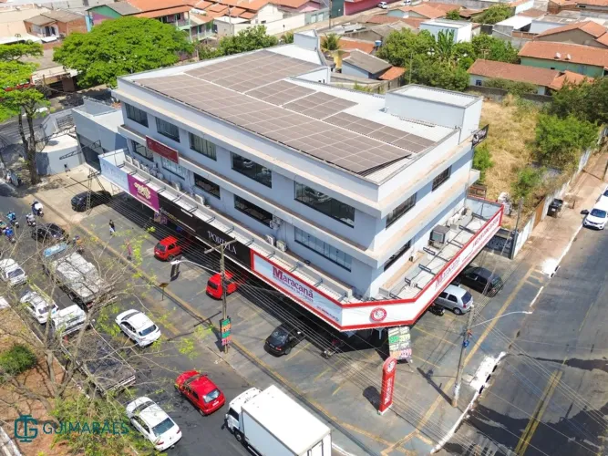 Salas Comerciais para Locação  Edifício Comercial no 3º Andar