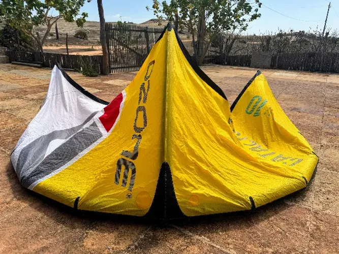 Kite Ozone Catalyst V3 10m com barra