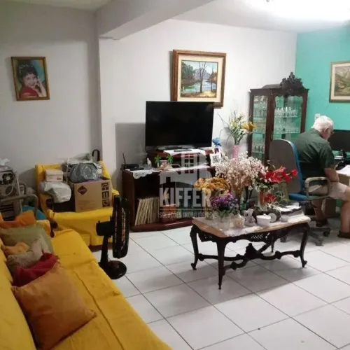 Casa Duplex com 6 Quartos e Espaço Gourmet em São Domingos Niterói