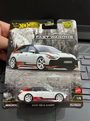 Hot Wheels Premium - Audi RS 6 Avant