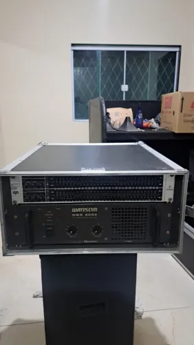 Case com Amplificador e Equalizador.