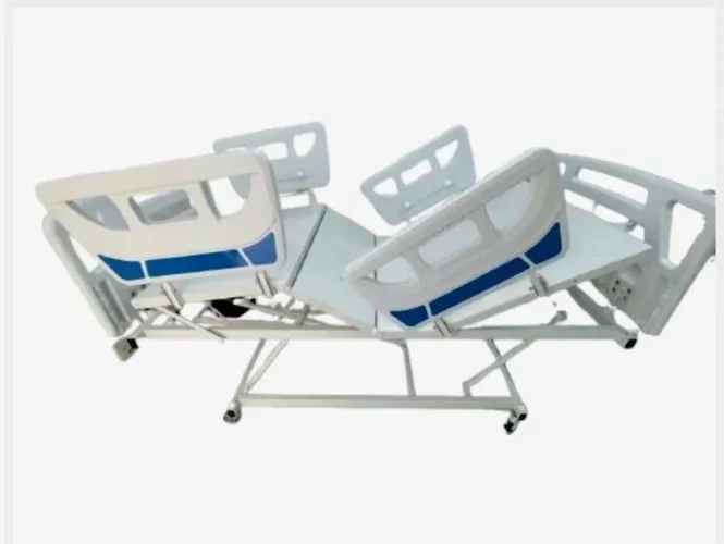 Cama hospitalar motorizada.