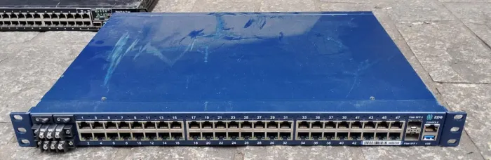 Console serial Nodegrid Série R ZPE NSC-T48R-STND-DDC-SFP
