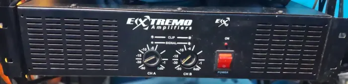 Amplificador Extremo Amplifiers+ Par de Caxias Profissionais.