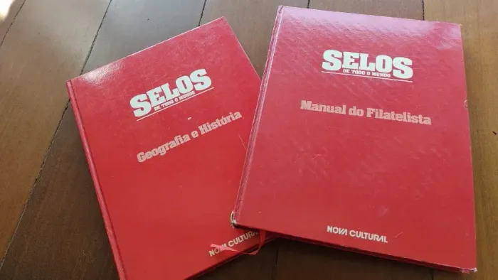 Coleção Selos de Todo o Mundo (2 volumes, capa dura) 