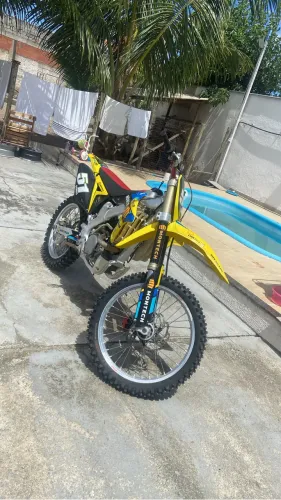 SUZUKI RMZ 250 