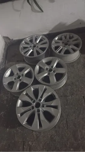 Rodas aros 15 e 17 de Honda city e crv 