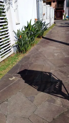 Jardinagem e pinturas