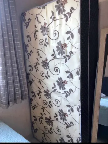 Cama Box  solteiro com Floral Delicado