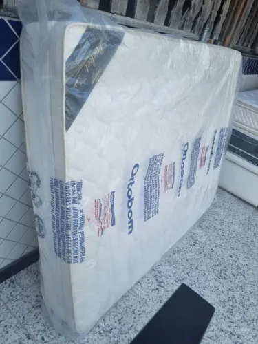 Colchão casal,sem uso, aceito cartão e entrego grátis