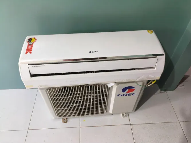 Vendo ar-condicionado de 12000 BTUs marca gree funcionando perfeitamente