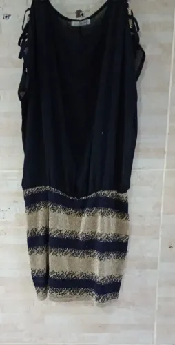 Vestido Chifon Curto Preto e Dourado com Brilho - Tamanho G