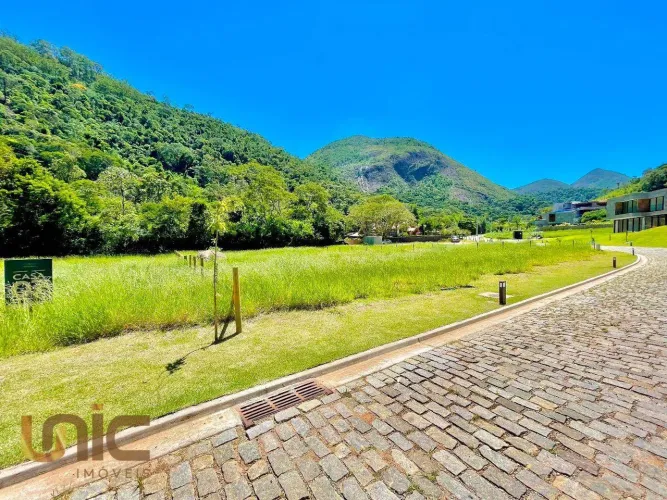 Terreno à venda, 1193 m² por R$ 1.250.000,00 - Itaipava - Petrópolis/RJ