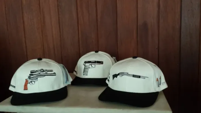 Bonés Bordados Atirador C A C Importados da Década de 1990 de Colecionador