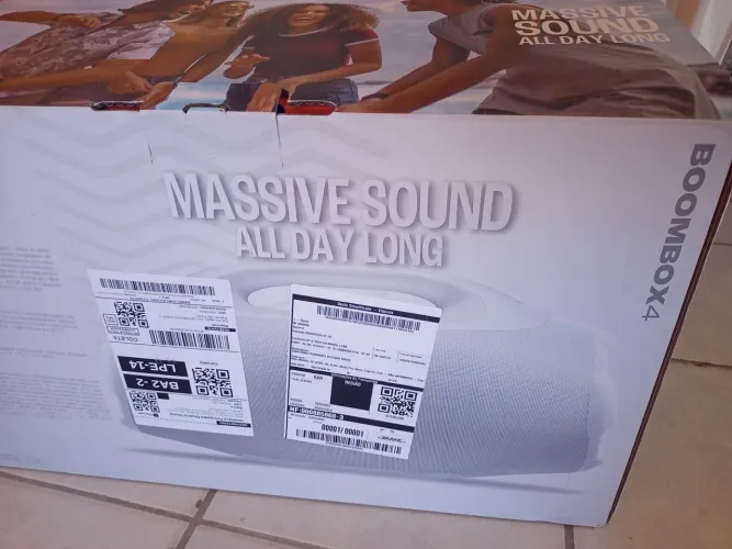 Boombox 4 JBL semi-novo 15 dias de uso