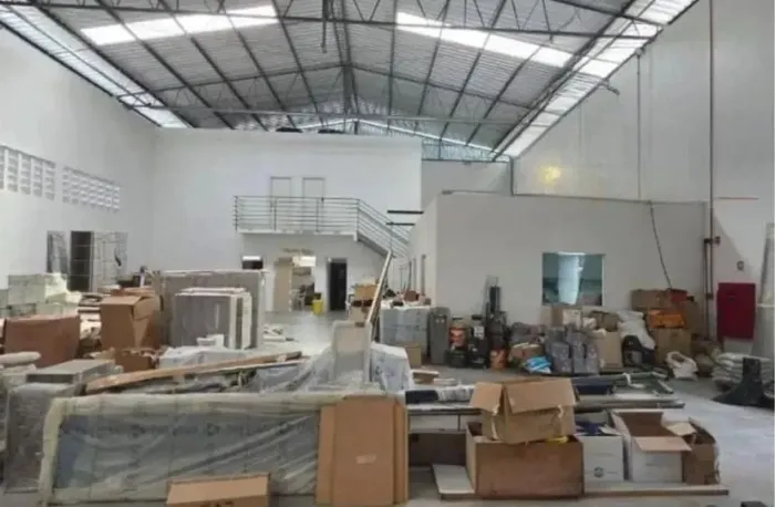 GALPÃO P/ LOCAÇÃO MED - 800 M2 PQ LARANJEIRAS C/ AVCB E HABITE SE.