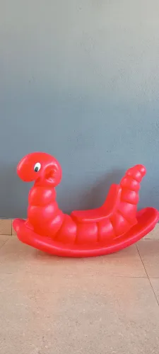 Gangorra Nhoca balanço infantil vermelho 