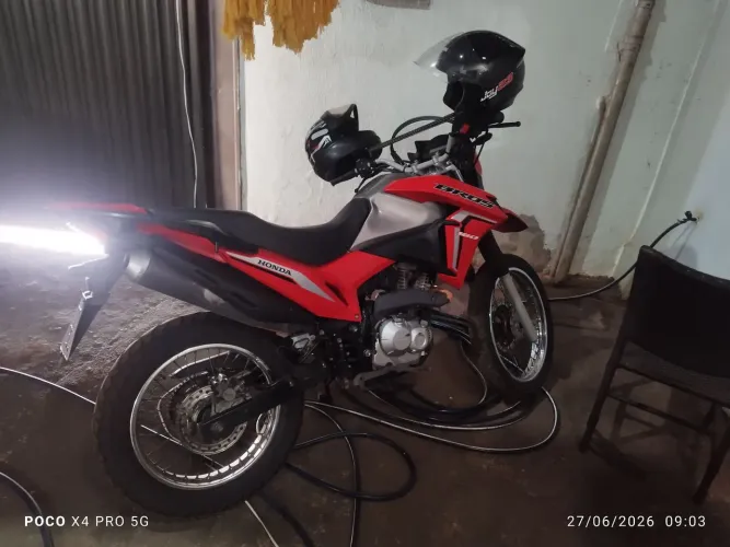 Vendo ou troco em moto de menor valor 