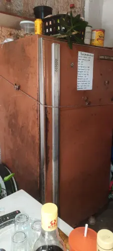 Geladeira consul gelando porém a porta está quebrada