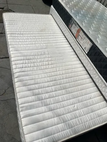 Cama box solteiro auxiliar com colchão d33 de espumas