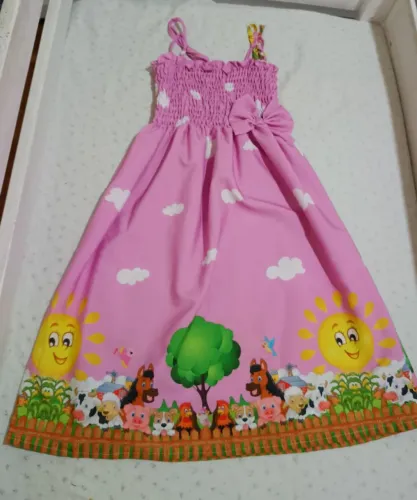 Vestido temático e 5 display de mesa fazendinha rosa