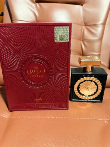 Perfume árabe Nebras da Lataffa