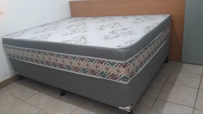 Cama casal nova