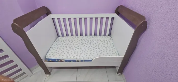 Berço Americano com colchão + Brinde 
