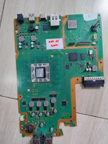 Placa principal PS4 Fat sac-001 com defeito