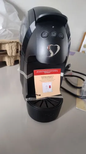 Cafeteira Luna 3 corações nova na caixa