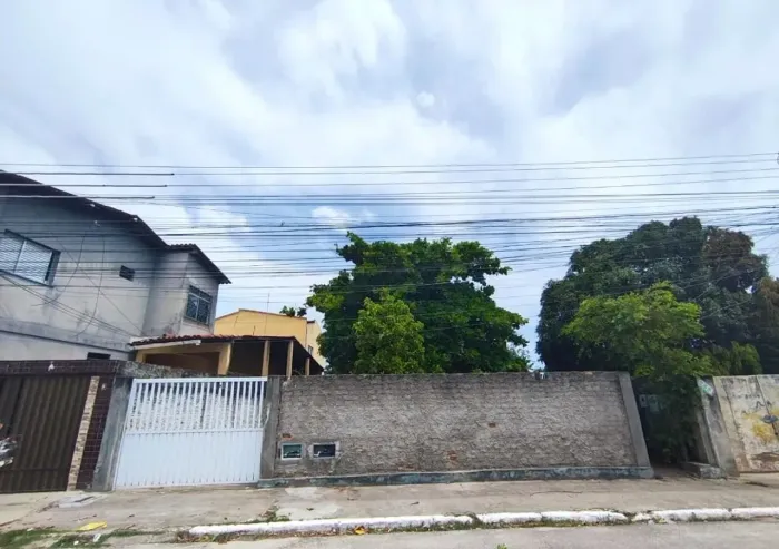 Terreno á venda no Inácio Barbosa
