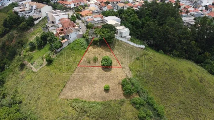 Excelente terreno com 659 m², na Morada da Colina - VR