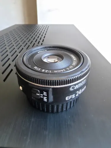 Lente Canon 24mm f/2.8 STM
