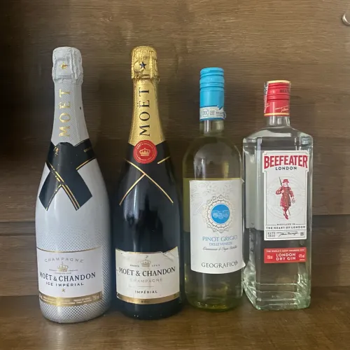 COMBO 2 CHAMPANHES 1 VINHO 1 GIN ORIGINAIS LACRADOS