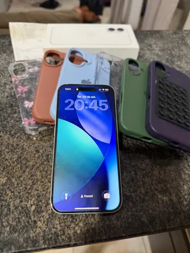 iPhone 16 branco