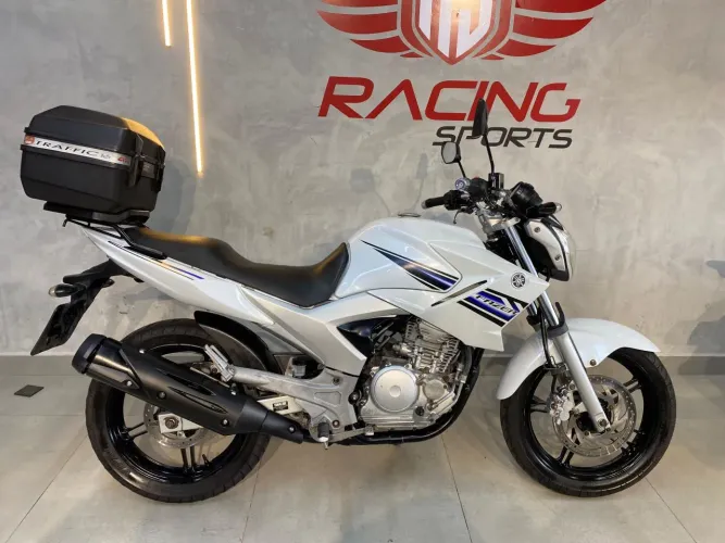 YAMAHA YS Fazer 250 - 2015