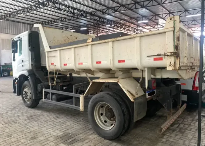 Caminhão Caçamba Volkswagen Oferta