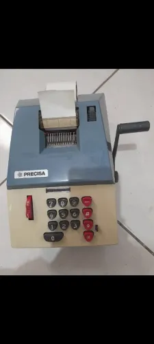 Calculadora/Registradora  mecânica  antiga - marca Precisa