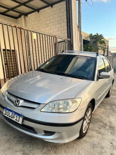 Honda Civic Sedan LX 1.7 16V 115cv Mec. 4P 2005
