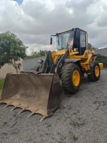 Pá Carregadeira Volvo L60F 2023