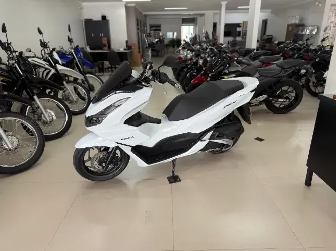 PCX 2024 super conservada com apenas 4090km rodados