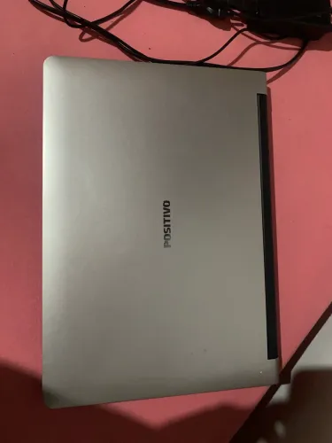 Notebook positivo, modelo premium inclui porta HDMI, portas USB e uma tela de 14 polegadas