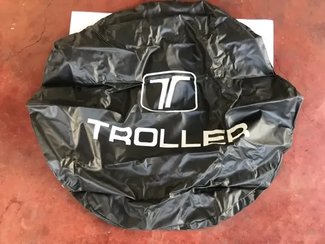 Capa de estepe Troller