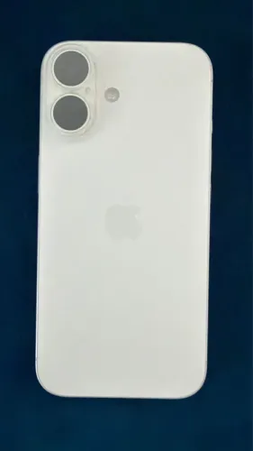 iPhone 16 na caixa