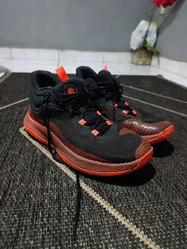 Tênis Under Armour Curry Fuego Original Preto/Vermelho Nº 44 - Ótimo Estado